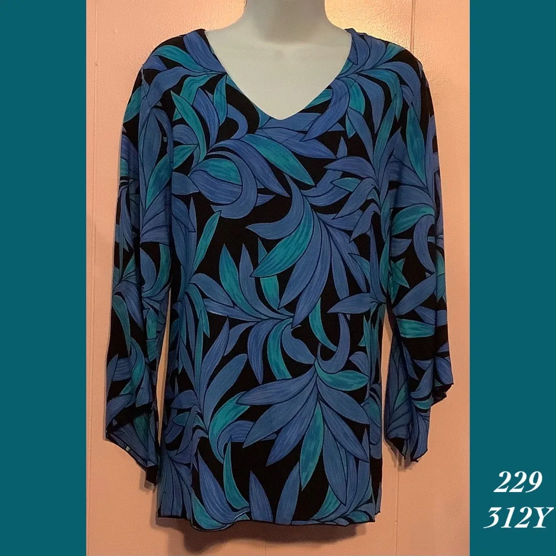 229 - 312Y , V neck tunic top