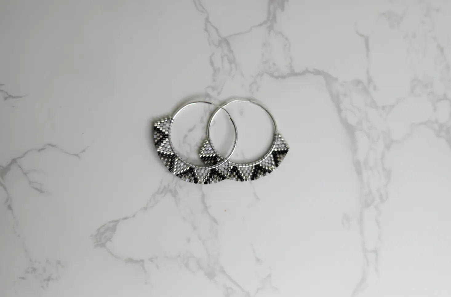 Amanecer Cesia Hoop Earrings