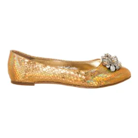 Flat Slip On Pump With Jewel Broach