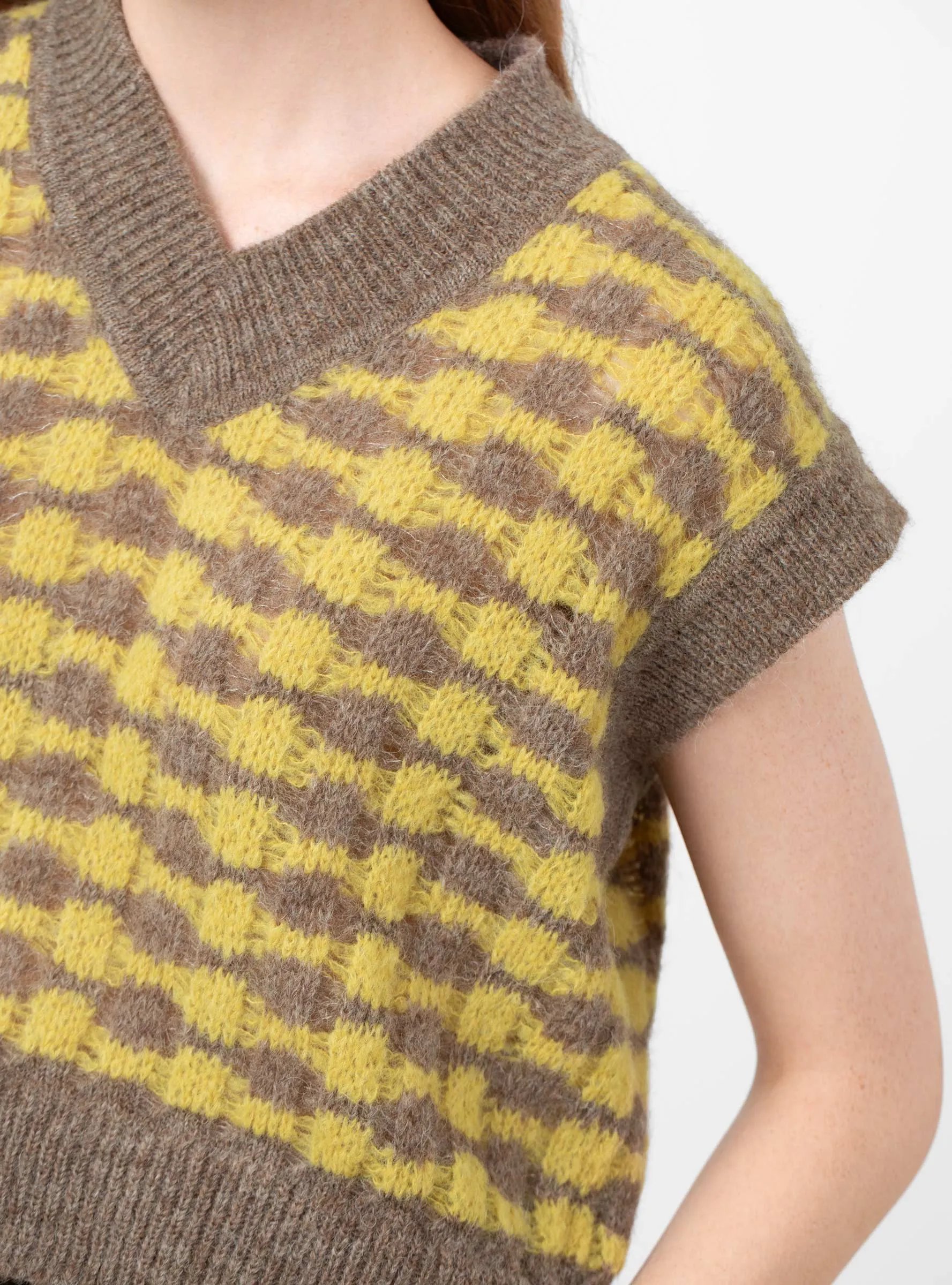 Jamie Vest Alpaca Blend Yellow