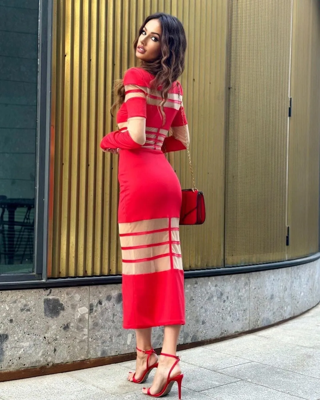 Nouri Red Midi Dress