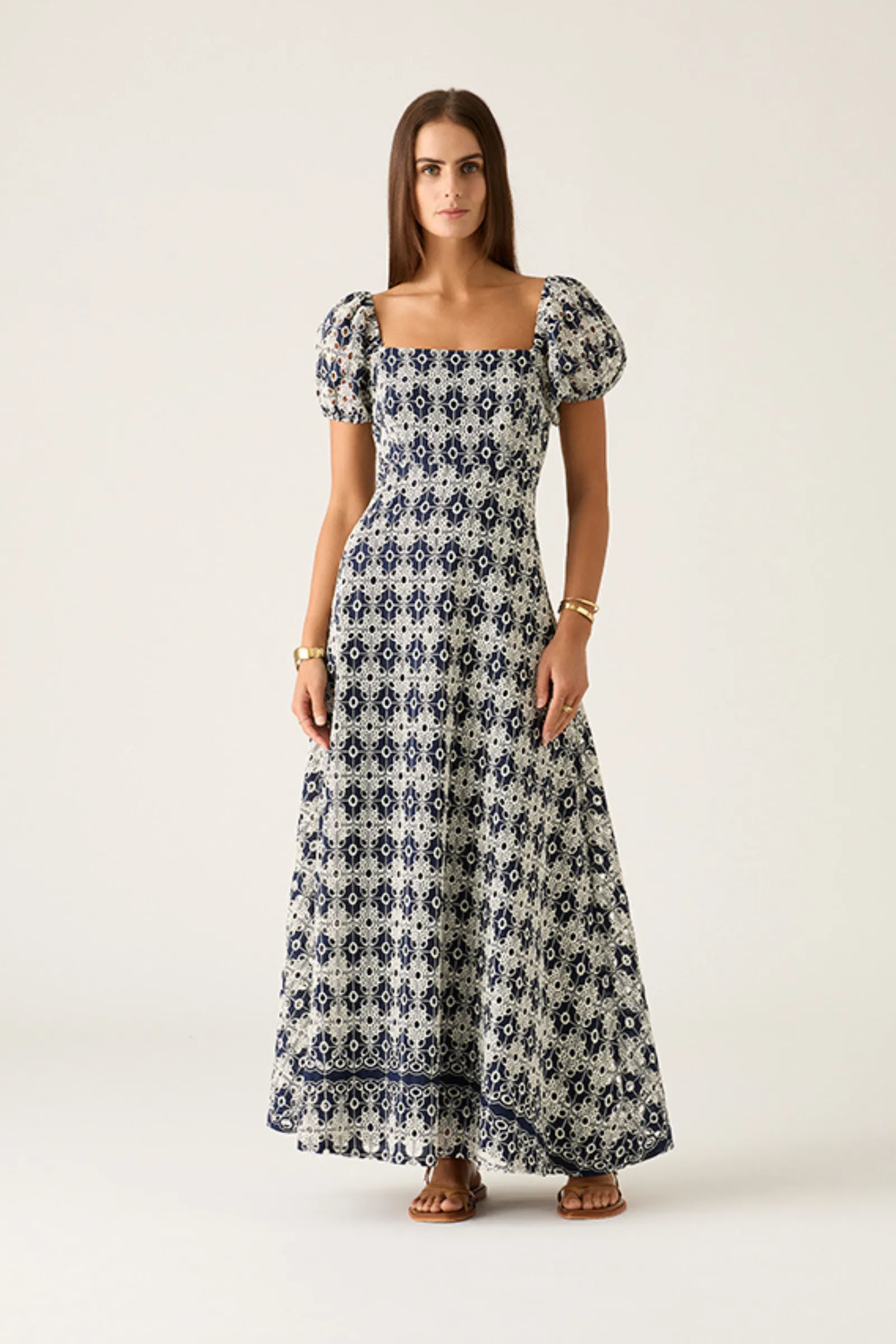 Pedra Embroidery Maxi Dress