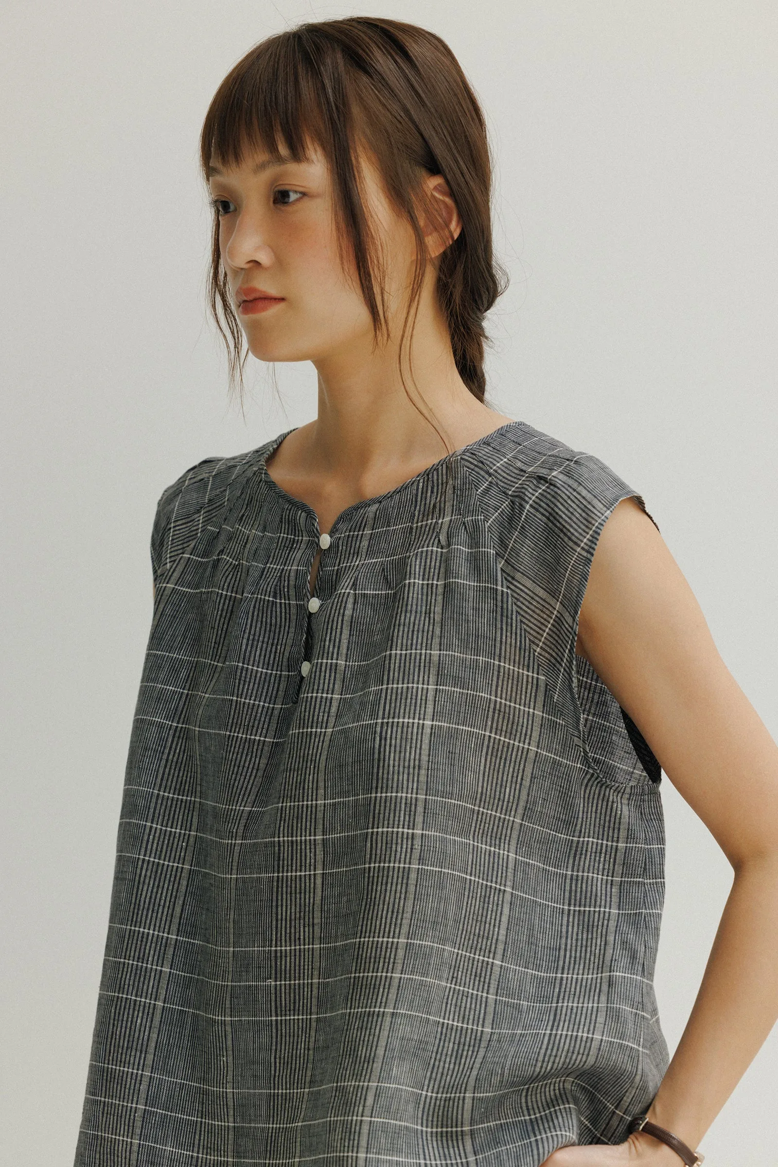 Penne Blouse -- Linen