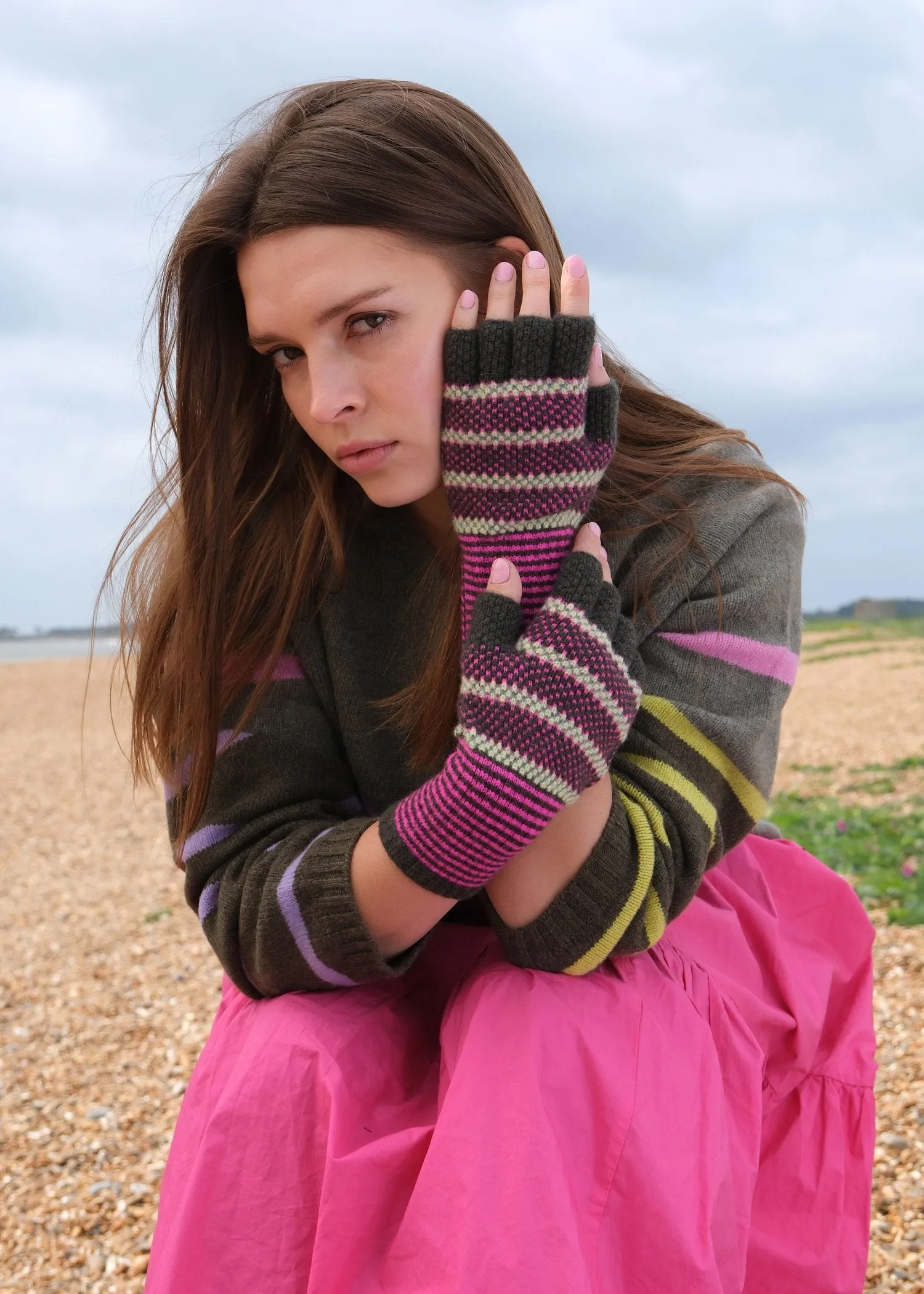 Tuck Stitch Fingerless Gloves in Moss and Exotic Pink by Quinton   Chadwick