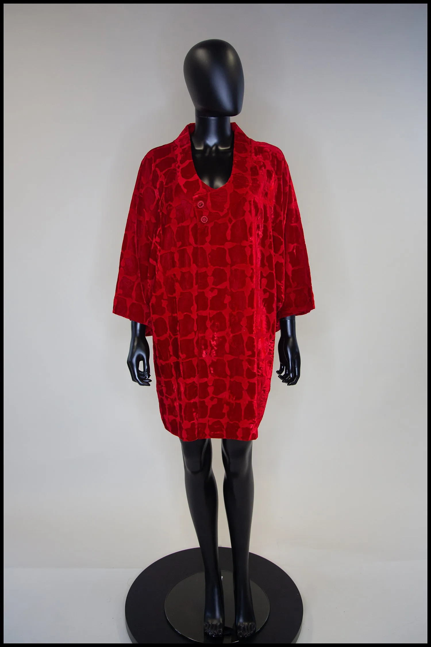 Vinatge 1950s Red Velvet Michiyuki Kimono