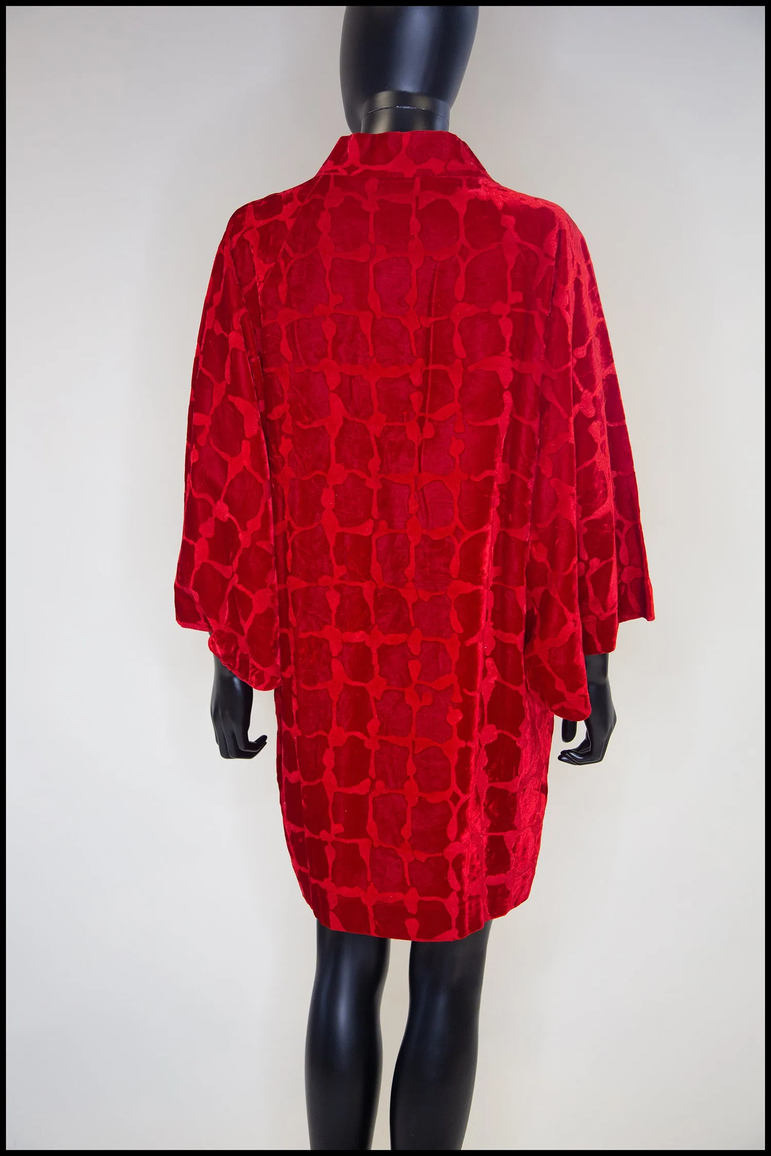 Vinatge 1950s Red Velvet Michiyuki Kimono