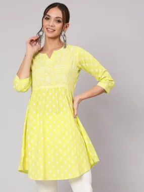 Women Green Printed A-Line Tunic With Three Quarter Sleeves