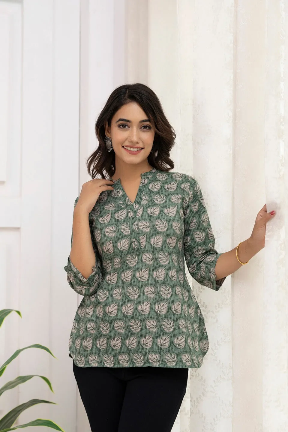 Women Green Printed Straight Tunic