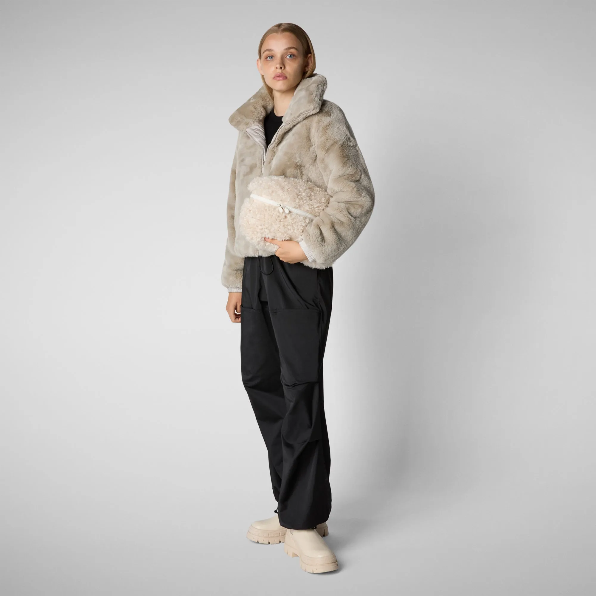 Women's jacket jeon in rainy beige